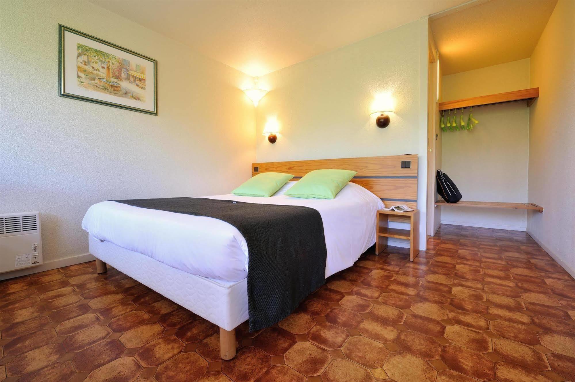 Brit Hotel Confort Nancy Lunéville エクステリア 写真